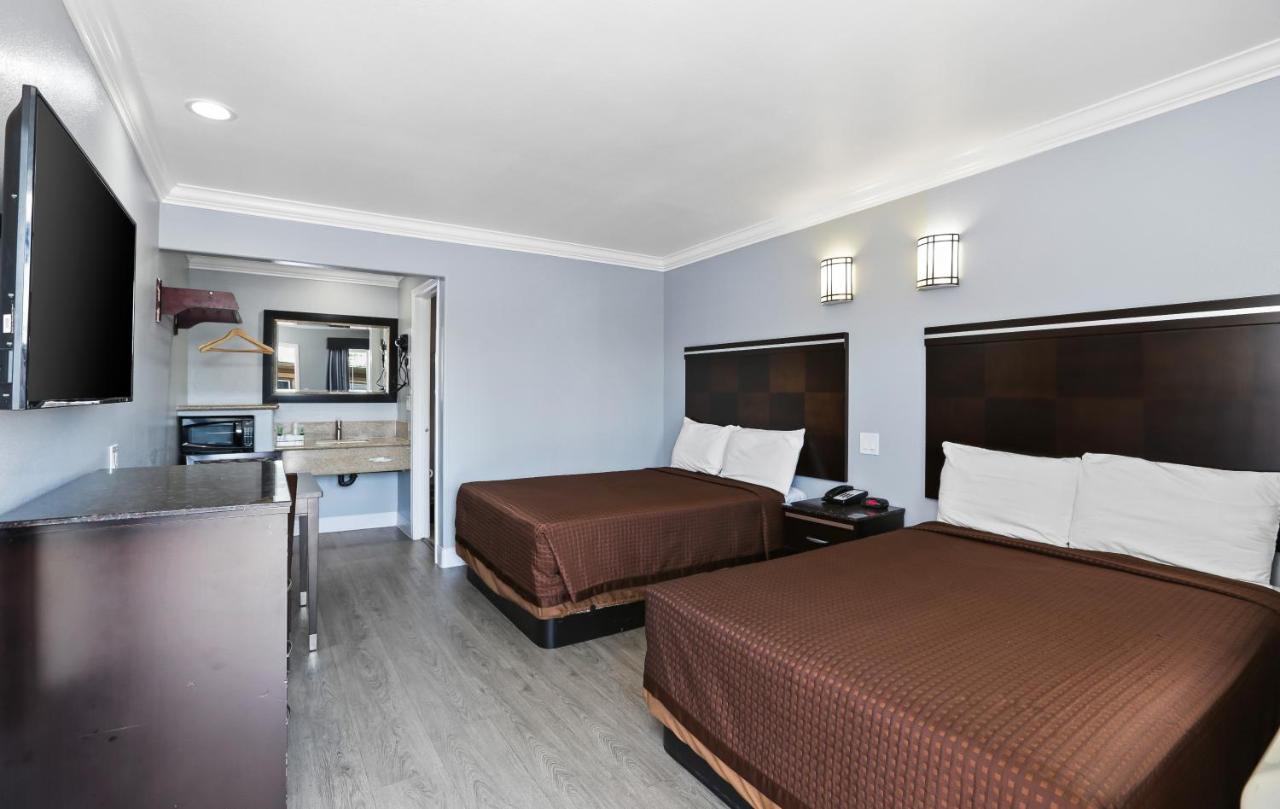 Hotel 3rd Avenue La Habra