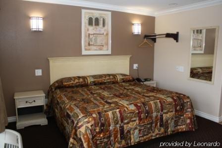 3rd Avenue Hotel 2*